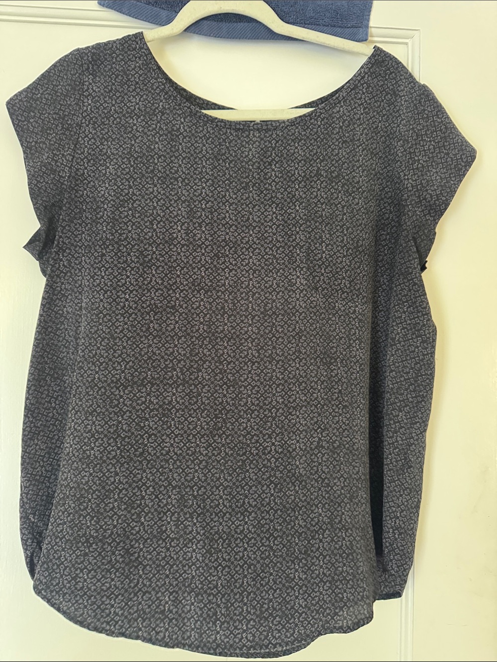 Women's charcoal gray  Patterned Short Sleeve Blouse